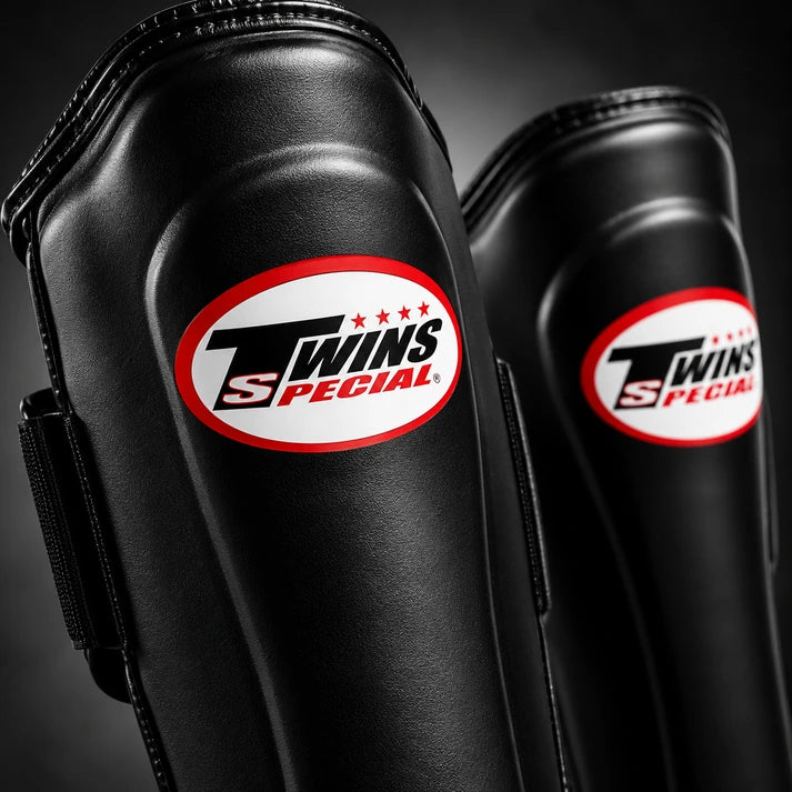Twins Special SGL-10 — Espinilleras de Muay Thai